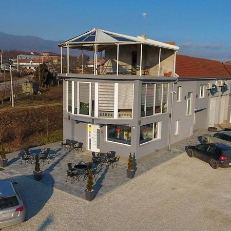 Binta Hostel Vranje Buitenkant foto
